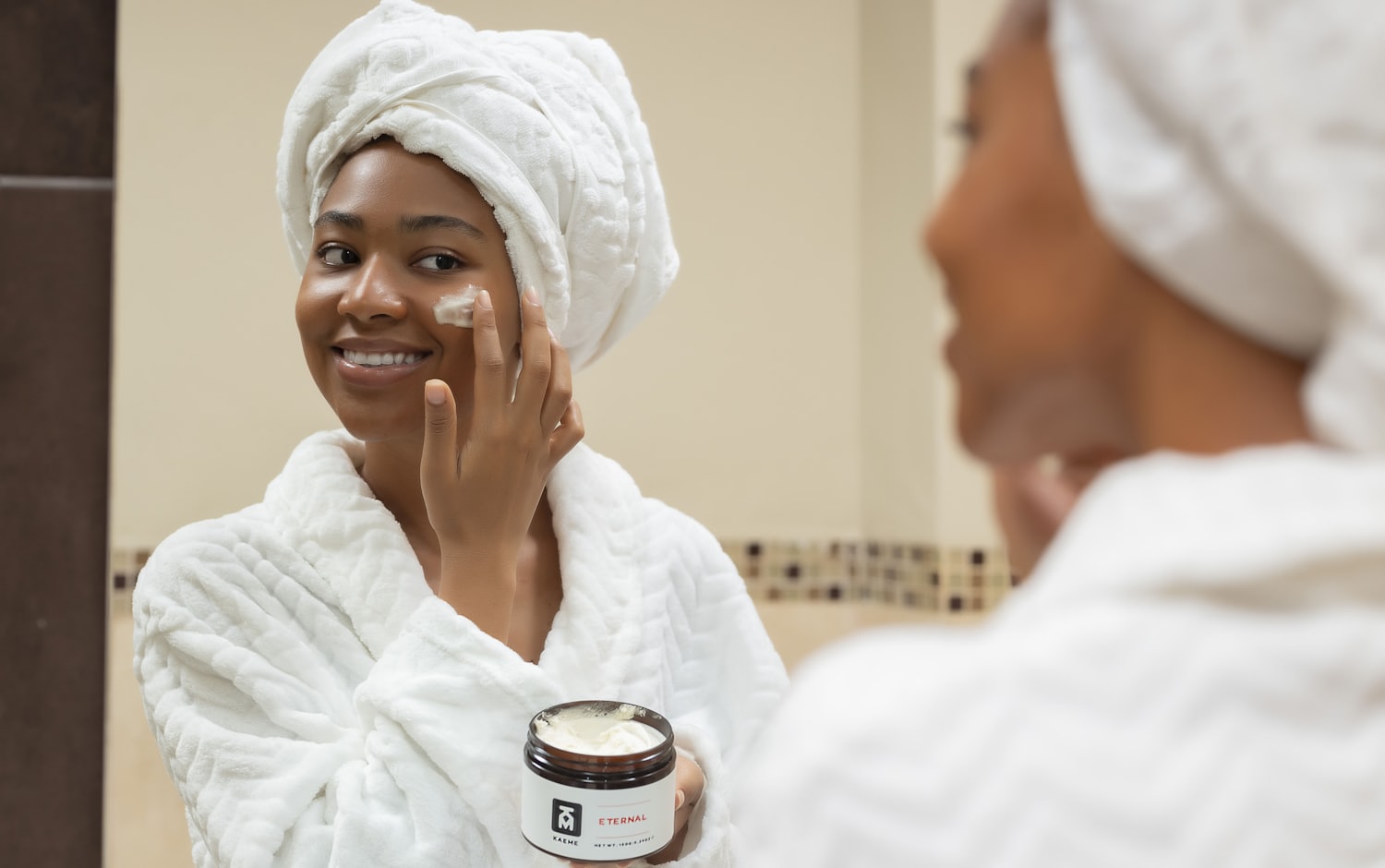 Exfoliantes químicos (AHA y BHA): cuál elegir y cómo empezar