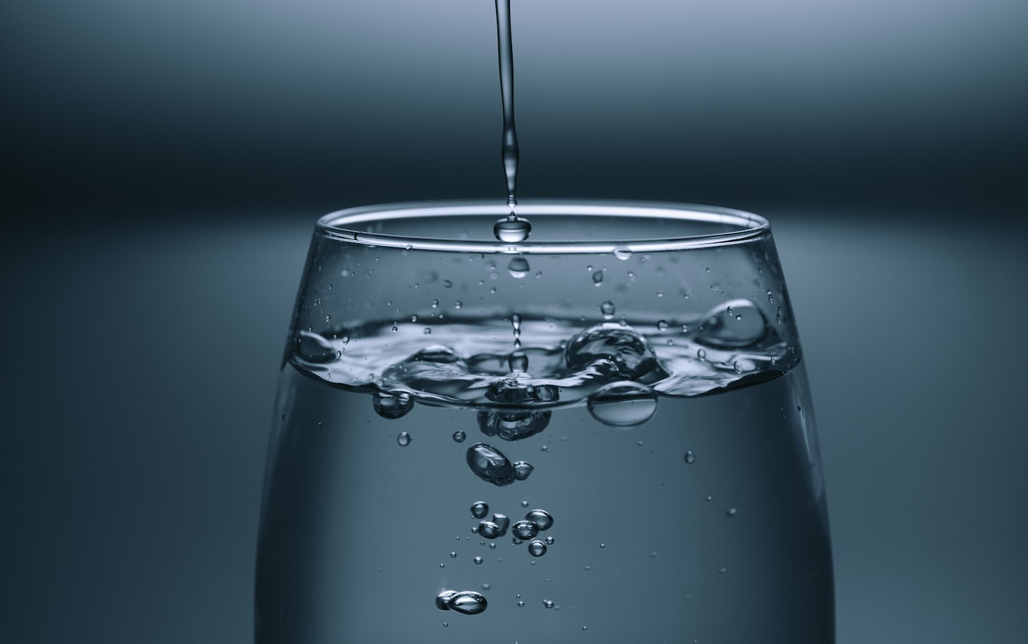 Mejores jarras filtradoras de agua 2026: ¿merecen la pena?